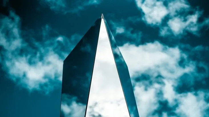 ZywOo claimed eight MVPs and nine trophies in 2025, but donk posted once-in-a-generation statistical peaks that force the question: should team success or individual dominance define the CS2 MVP race?